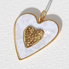 Charm heart white