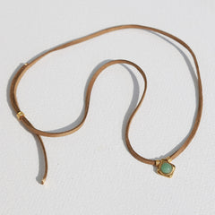 ras-de-cou en daim jade