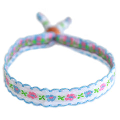 Gewebtes Armband Baumwolle Blume weiß/blau