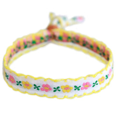 Woven bracelet cotton flower white/yellow