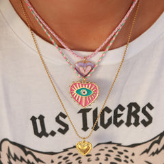 Cadena de oro con corazón completo