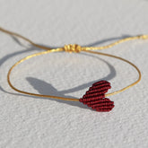 Brazalete corazón burdeos