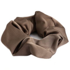 Coletero de satén color café con leche