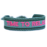Pulsera tejida tiempo para relajarse