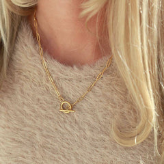 Gold necklace small chain trend