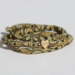 Bracelet bandana vert olive avec cœur doré