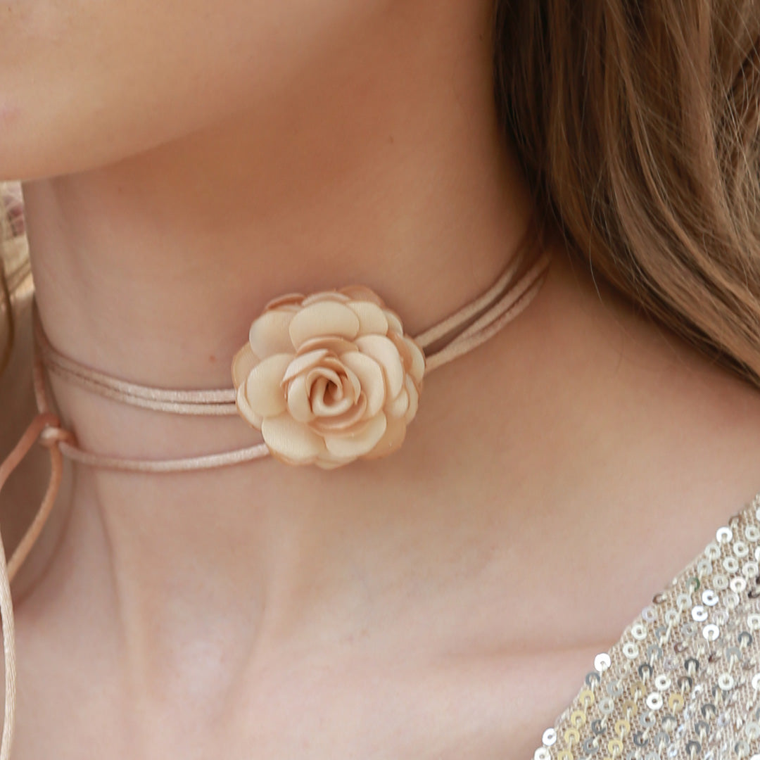Halsreif mit Blumen-Champagner