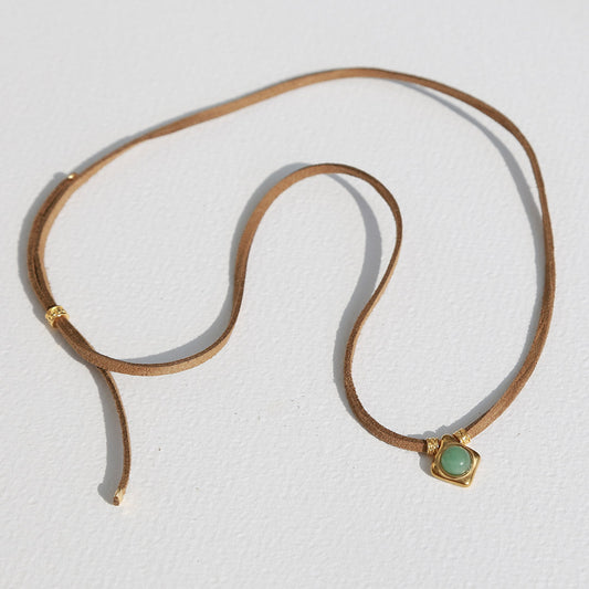 Wildleder-Choker Jade 1080