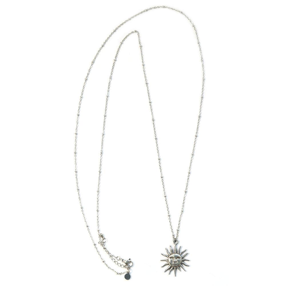 Lange zilveren ketting zon