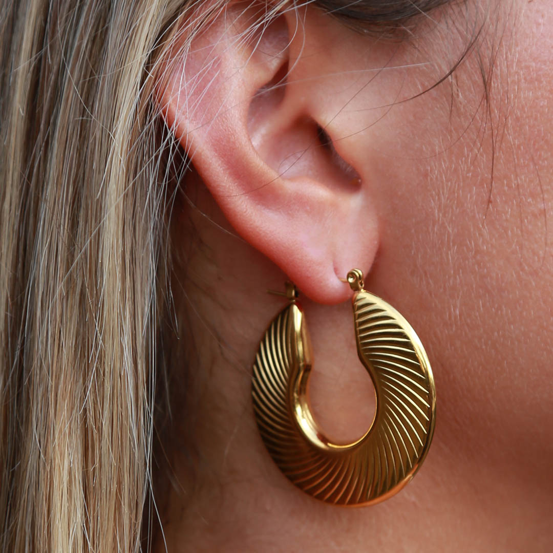 Boucles d'oreilles en or lignes plates