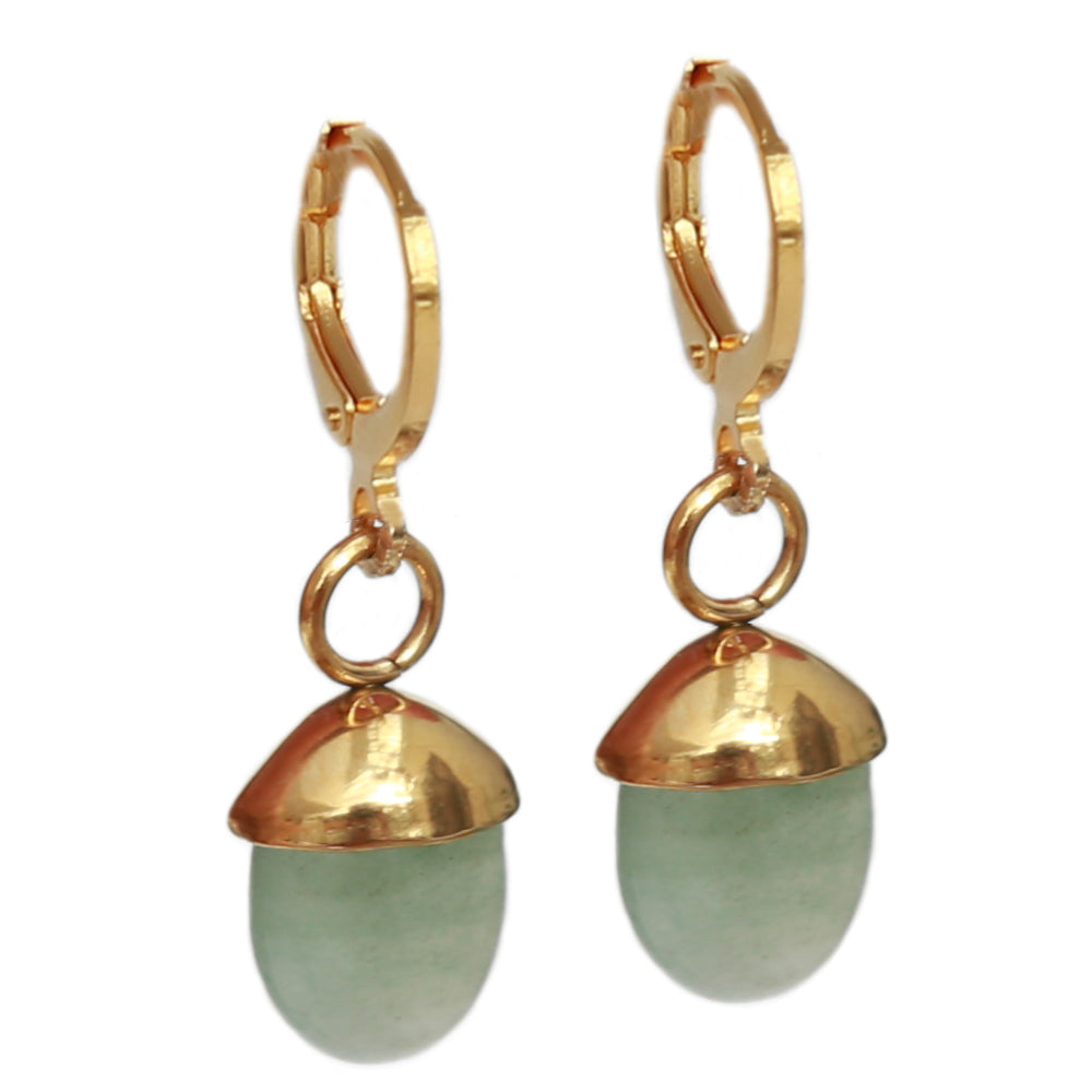 Pendientes de oro con piedra pequeña verde