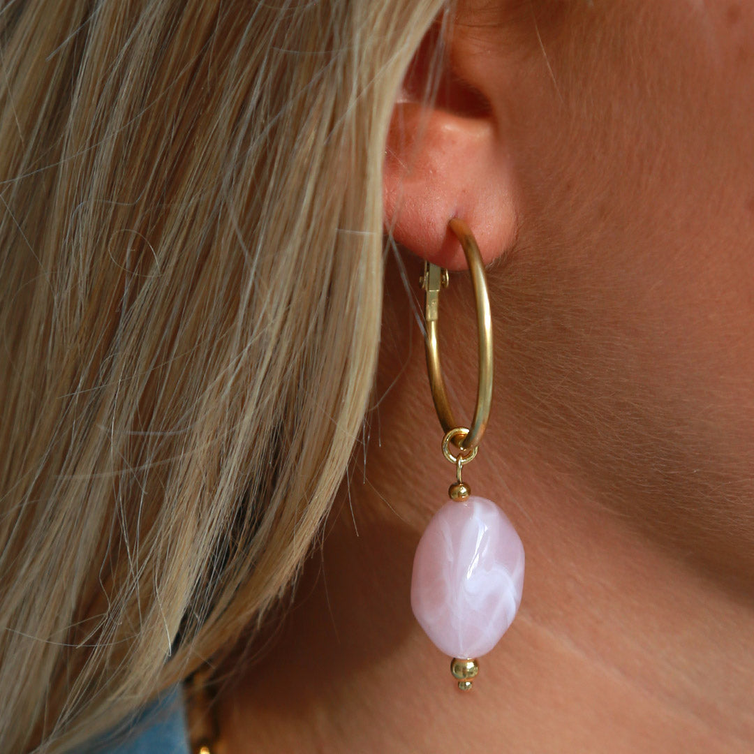 Pendientes rosa de las rocas