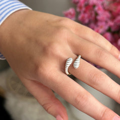 Bague iconique blanche