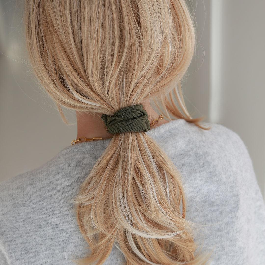 Conjunto de coleteros de canalé estilo militar