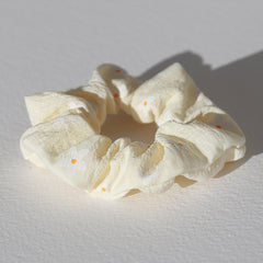 Scrunchie daisy creme