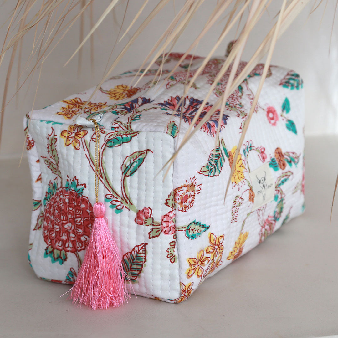 Trousse de toilette blockprint fleurs sauvages blanches