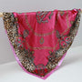 Satijnen bandana sjaal leo chain pink