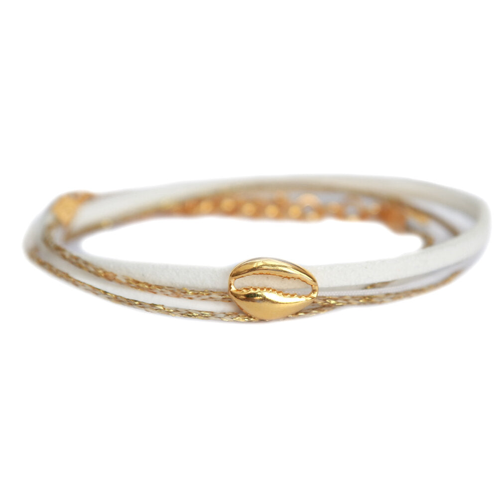 Wrap bracelet white cowrie 